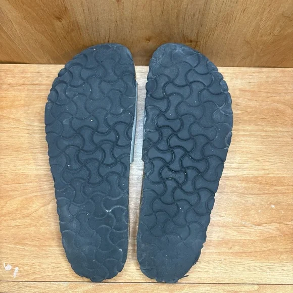 Birkenstock Madrid Women Size EU 40 US 9 Silver One Strap Slip On Sandals Shoes - Picture 6 of 7